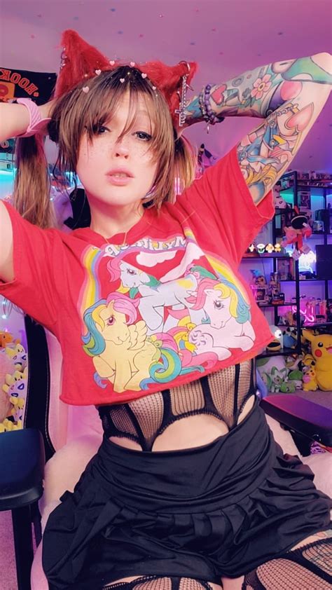 Guess Who Is Dancing For Stream Today Just Dance For This Kitty 😜💪 Rkittykrystl