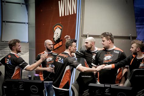 Virtus Pro Reach The Eleague Semifinals After Incredible Comeback