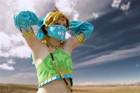 Legend Of Zelda Breath Of The Wild Cosplay Gerudo Vai Outfit The Picture Was Taken At Dokomi