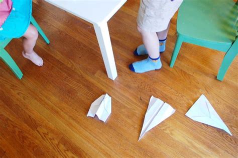 How To Make Paper Airplanes That Go Far Tinkerlab Vrogue