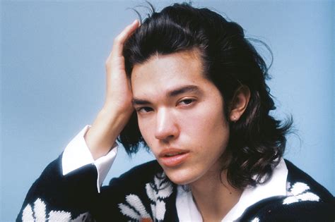 Why would you ever kiss me? From "Idle Town" to "Heather," Conan Gray Doesn't Want to ...