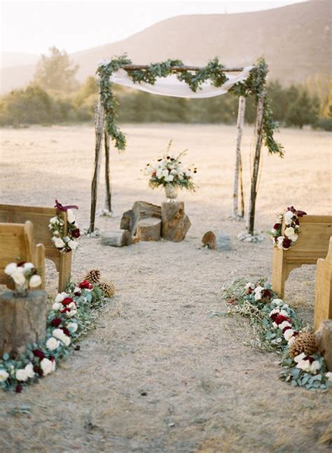 15 spectacular ideas for your wedding sendoff. Winter wedding ceremony arch