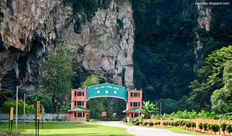 | this rugged swathe of peninsular malaysia is as rewarding for trekkers as gastronomes. Entree Kibbles: Kek Lok Tong Cave Temple 極樂洞 - Cavern of ...