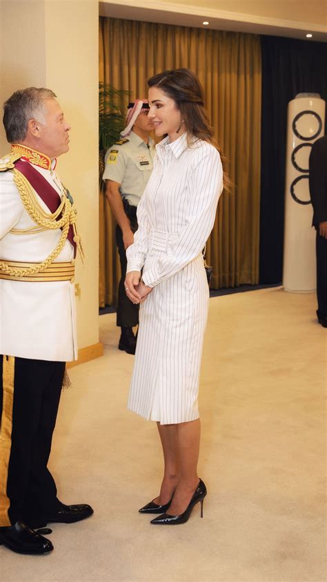 Queen Rania Of Jordan Wears Her Signature Shirtdress Queen Rania Queen Letizia Royal Dresses