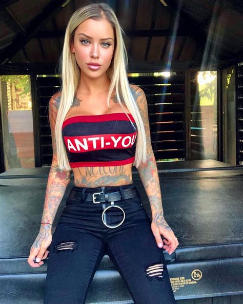 Laurence Bédard On Instagram “outfit From Fashionnova” Outfits