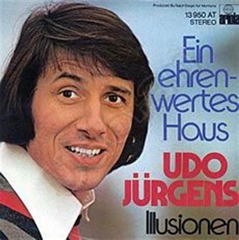 .denn dies ist ja ein ehrenwertes haus wenn du mich fragst, diese heuchelei halt' ich nicht länger aus wir packen uns're sieben sachen und zieh'n fort aus diesem ehrenwerten haus! ein ehrenwertes Haus - Englisch Übersetzung - Deutsch ...