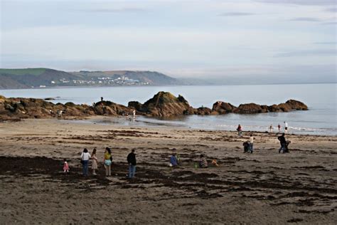 Looe Beach In Late October Photo Uk Beach Guide