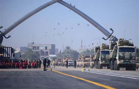 بالصور استعراض عيد الجيش في مئويته الأولى وسط بغداد