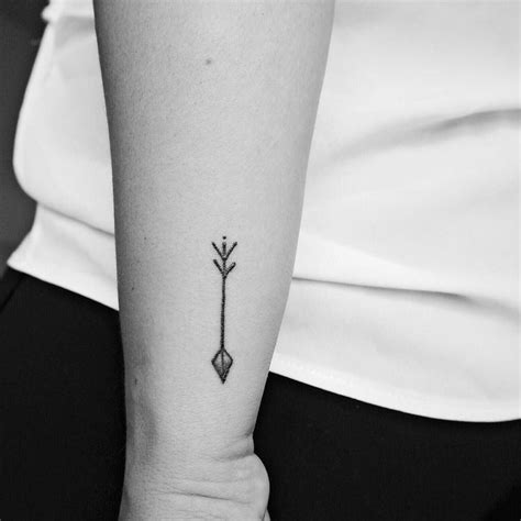 Pin By Marshy Photography On Tattoo Tattoos Meaning Of Arrow Tattoo