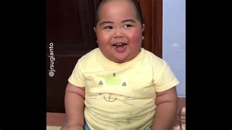 A Chinese Kid Laughing In An Adorable And Funny Way Must Watch