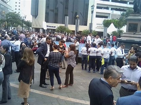 El temblor fue sensible en el departamento de izabal, según la coordinadora nacional para la el temblor fue sensible en casi toda guatemala hace unos minutos, principalmente en el suroccidente y. Fuerte temblor sacude Guayaquil | La República EC