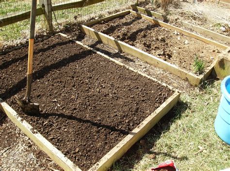 However, the best soil for raised beds depends on. Amending Your Raised Bed Vegetable Garden Soil (Yearly ...