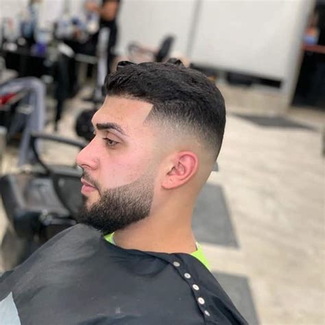 The shadow fade haircut is very well short to short on both the side. 40 Best Skin Fade Haircuts for Men in 2021 - Cool Men's Hair