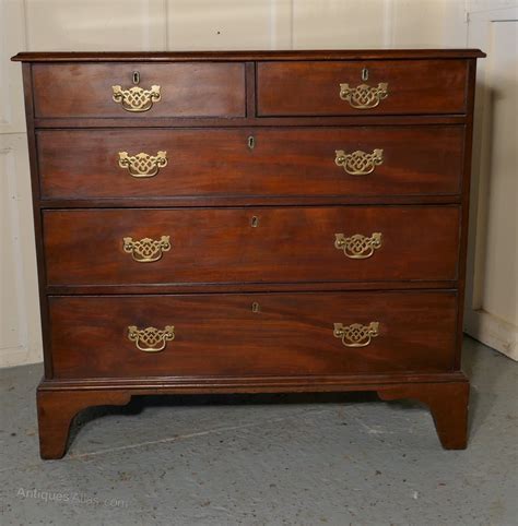 Georgian Mahogany Chest Of Drawers Antiques Atlas