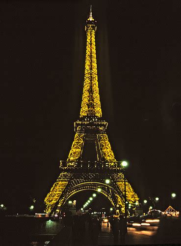 Eiffel Tower By Night Theres A Funny Shadow Around It I Flickr