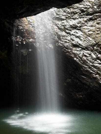 Natural Bridge Waterfall Springbrook National Park Gold Coast