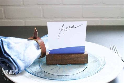 How To Make Easy Diy Wood Place Card Holders Ideas For The Home