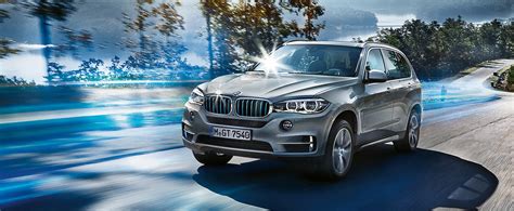 The bmw x5 is unmistakable with its large kidney grille with slightly hexagonal design, powerful air inlets and optional laserlights with blue x elements. The BMW X5 plug-in hybrid