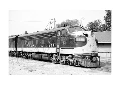 Southern Railway Diesel Locomotive 4251 5x7