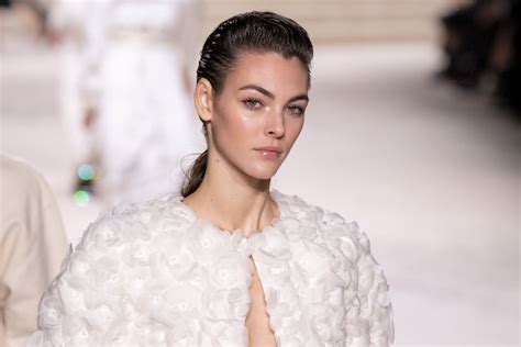 Crystal Makeup at the Chanel Métiers d'Art 2019-2020 Show | Crystal