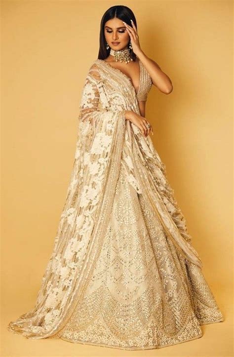 Pin By Tavishi On Traditionals Bollywood Dress Manish Malhotra