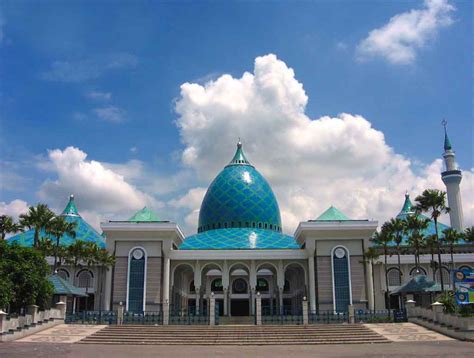 Jual bibit ayam joper kediri. Mengintip 10 Masjid Termegah Di Indonesia - Backpacker Jakarta
