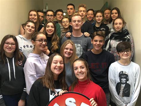 Les élèves présentent leur minientreprise collège le Campigny à Blangy