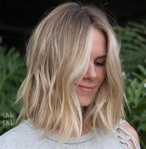 25 Must Try Medium Length Layered Haircuts For 2021 1d5
