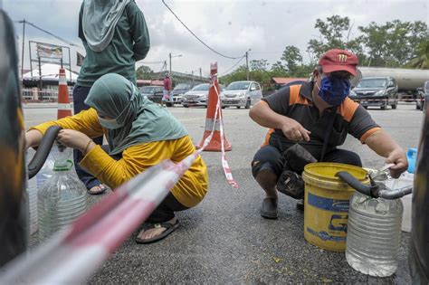Introduction in malaysia, rivers have been used as a source of water and various development needs. Water cuts for over one million households in Klang Valley ...