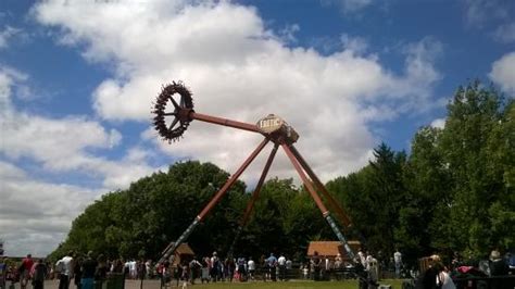 Sometimes referred to as being in carpiquet in greater caen, the theme park receives approximately 110,000 visitors a year. Festyland Parc (Bretteville Sur Odon) - 2021 Alles wat u ...