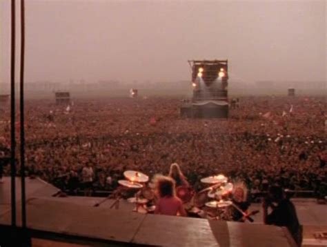 Unforgettable Pictures From The 10 Most Epic Rock Concerts Of All Time