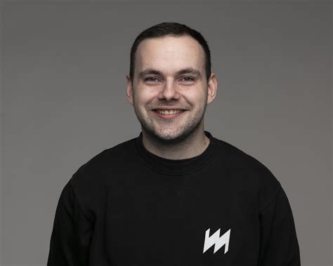 Bogi Lamhauge nú sum elektrikari - LM Electric