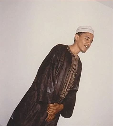 Revealed Amazing Pics Of Obama In Full Muslim Dress Taken At His Half