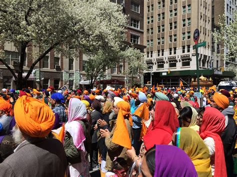 Sikh Teens Spread Awareness Love In Manhattan Asian American