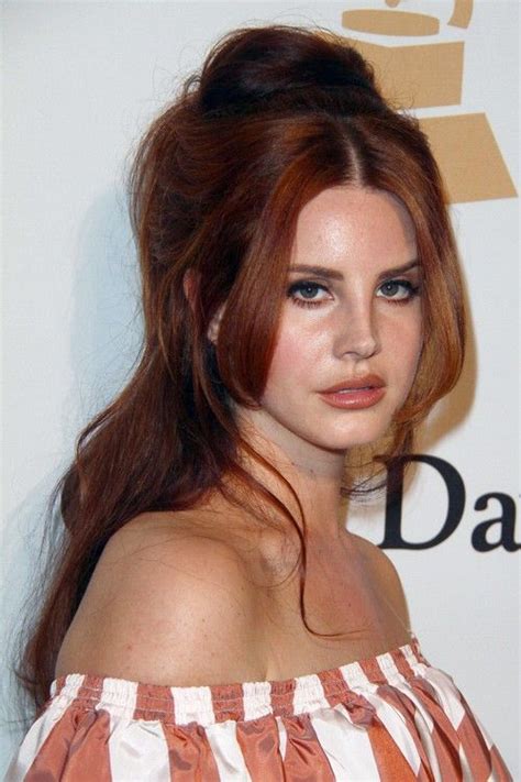 Lana Del Reys Hairstyles And Hair Colors Steal Her Style Wedding