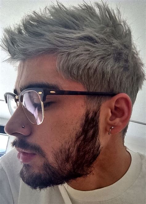 Pin By Taynarapazini On One Direction Grey Hair Men Men Hair Color