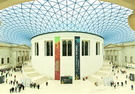 Londra Interno Del British Museum Del Corridoio Principale Con Locali