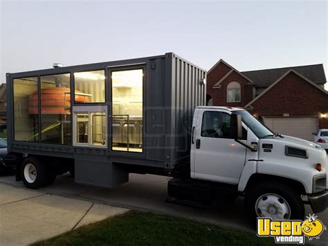 In this post i outline a few options available to folks in the market for a food truck that's for sale. 2006 GMC Wood Fired Pizza Truck | Food Truck for Sale in ...