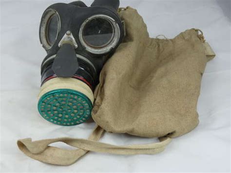 ww2 british dated civilian duty issue gas mask