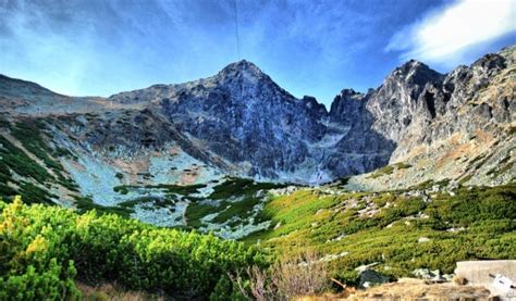 Vychutnajte si nádherný výhľad na vysoké tatry. Vysoké Tatry | Najkrajšie miesta na Slovensku