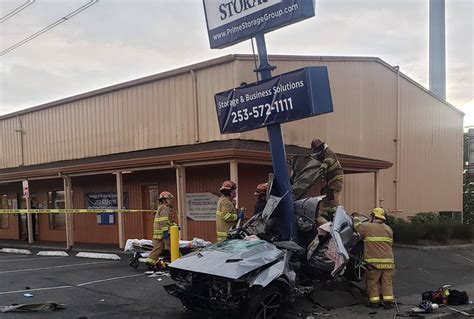 2 Dead In Single Car Crash In Tacoma Kiro 7 News Seattle