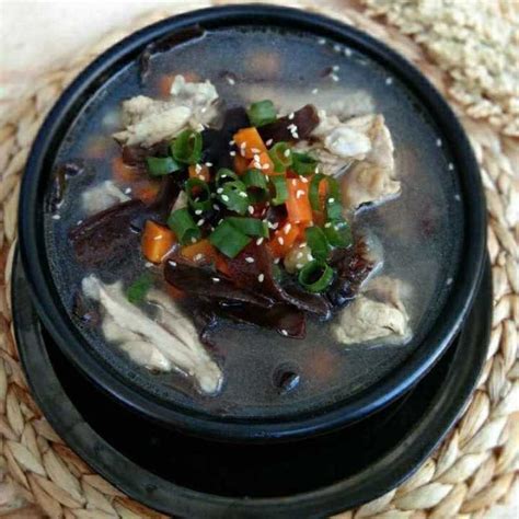 Kali ini resep sup diolah dengan cara sederhana dan rasanya dijamin enak lezat. Resep dan Cara Membuat Sup Ayam Jamur Kuping Oriental # ...
