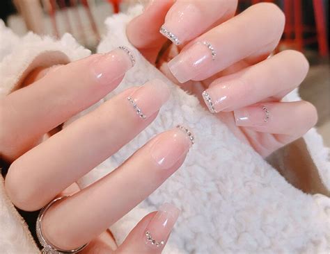 Hình Ảnh Nails Đẹp Những Mẫu Thiết Kế Rực Rỡ Để Bạn Xinh Tươi Như Hoa