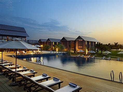 In totale, ci sono 126 alberghi in questa città. Duyong Marina & Resort in Kuala Terengganu - Room Deals ...