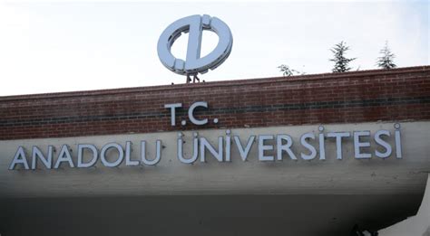 İşte sizlere ülkemizde halihazırda uzaktan eğitim ile tezsiz yüksek lisans eğitimi veren üniversitelerin listesini sunuyoruz. Anadolu Üniversitesi'nden Batı Avrupa ve KKTC'de tezsiz ...