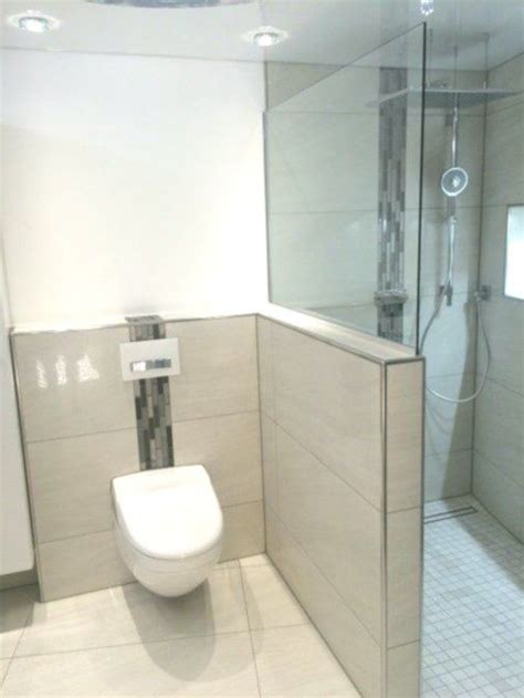 Erhältlich sind die badewannenabtrennungen entweder aus echtglas oder kunstglas, zudem gibt es gerahmte, teilgerahmte und rahmenlose exemplare zu kaufen. Abtrennung zwischen Dusche und WC #Dusche | Dusche ...