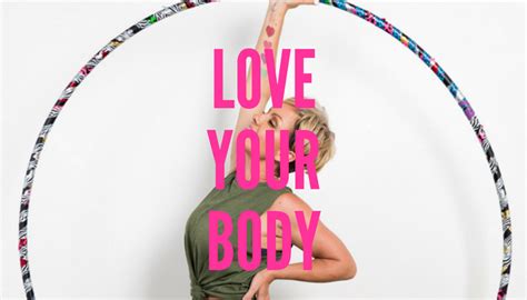 If you're a man, you'll torch approximately 200 calories in as little as half an hour. Hula Hooping Exercise Routines for Weight Loss and Toning