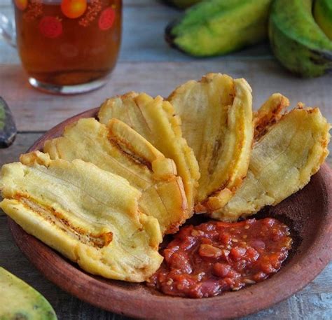 Kalau begitu, kamu bisa coba rekomendasi aneka olahan pisang untuk usaha ini. Resep Olahan Pisang Menjadi Pisang EPPE Atau Pisang Penyet ...