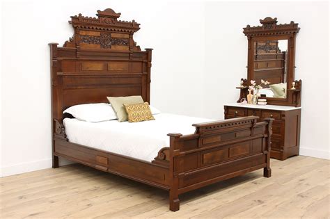 Victorian Eastlake Antique Walnut 2 Pc Bedroom Set Queen Size Bed Marble