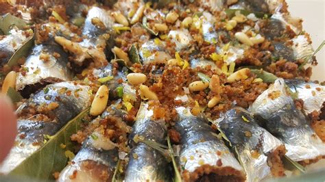 Involtini di sarde con dentro un gustoso ripieno di pangrattato, uvetta e pinoli! sarde a beccafico, un piatto siciliano senza glutine